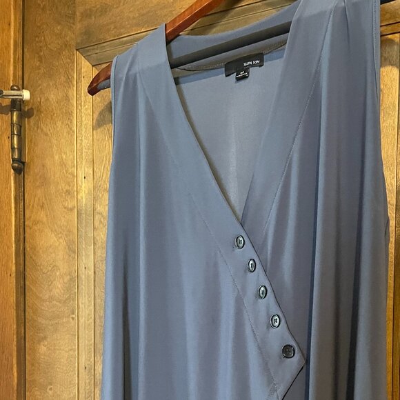 Sun Kim Women's Asymmetrical Buttoned Tunic Top Vest. Size Medium *fits like L - Picture 2 of 9